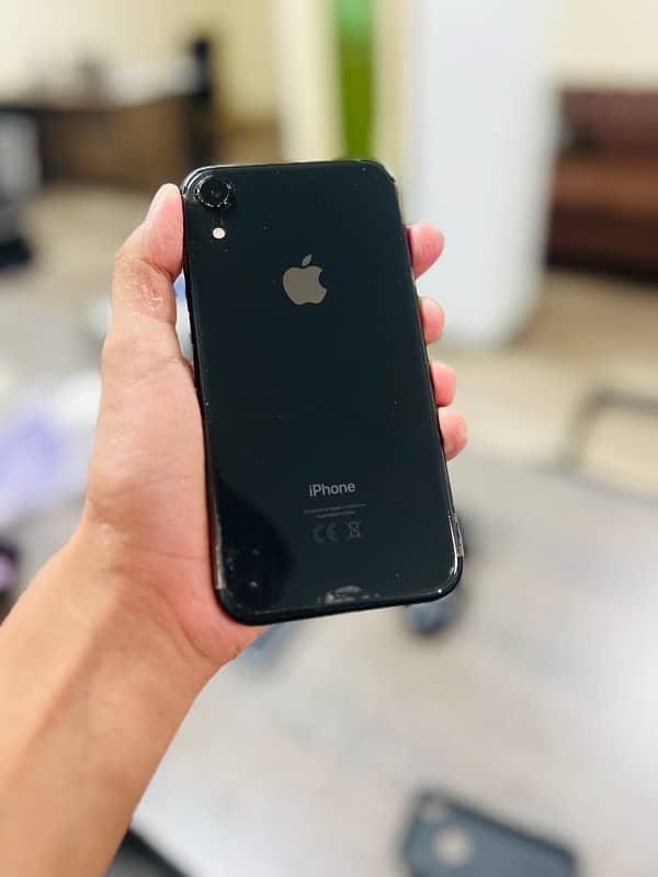 iPhone XR non pta factory unlock 64 GB 2