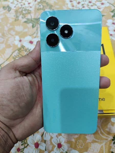 Realme C51 4