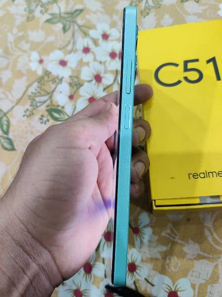 Realme C51 5