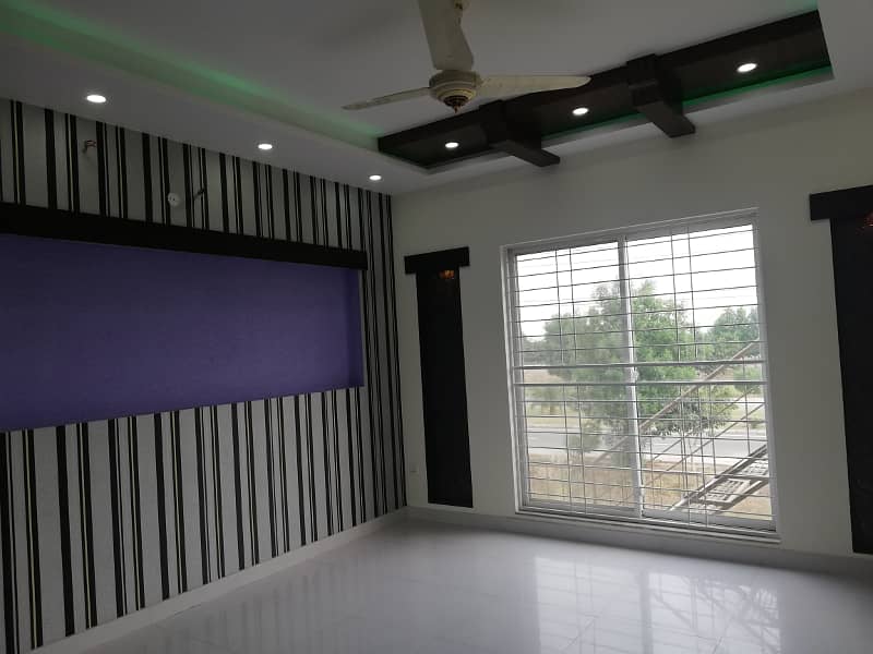 Brand New 10 Marla House For Rent In Gaznavi Block Bahria Town Lahore 5