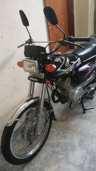 Honda 125 bio matic majood hai 16