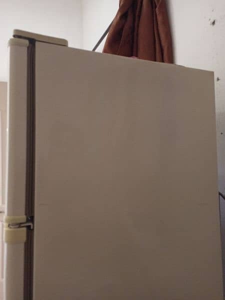 "Dawlance Fridge/ Referigerator/ 2 Door Fridge/ Slightly Used 2