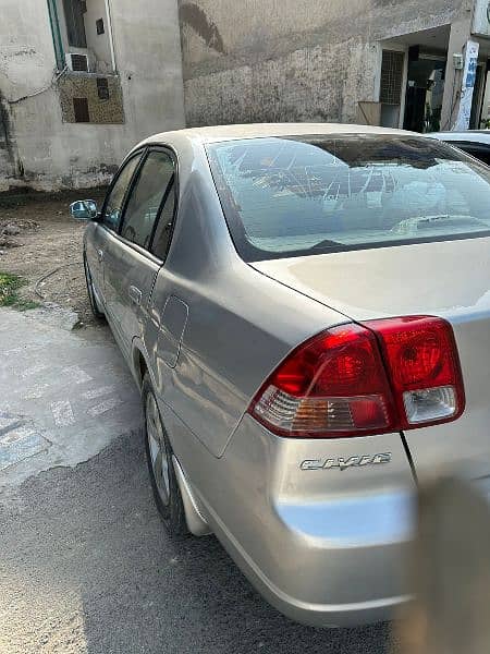 Honda Civic EXi 2004 1