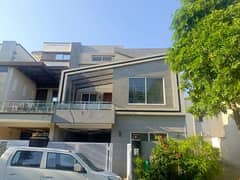 5 MARLA HOUSE FOR RENT IN BAHRIA TOWN LAHORE 0