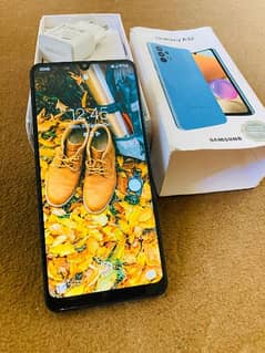 Samsung galaxy A32 6/128 with complete accessories