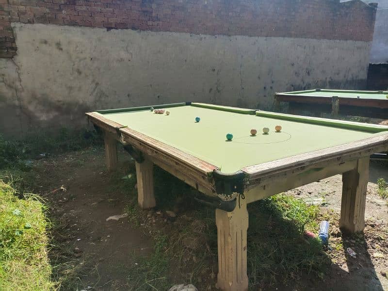 Snooker table 
size 5×10 1