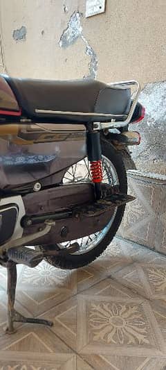 Honda 125  self start condition 9/10   zabardast  condition 0