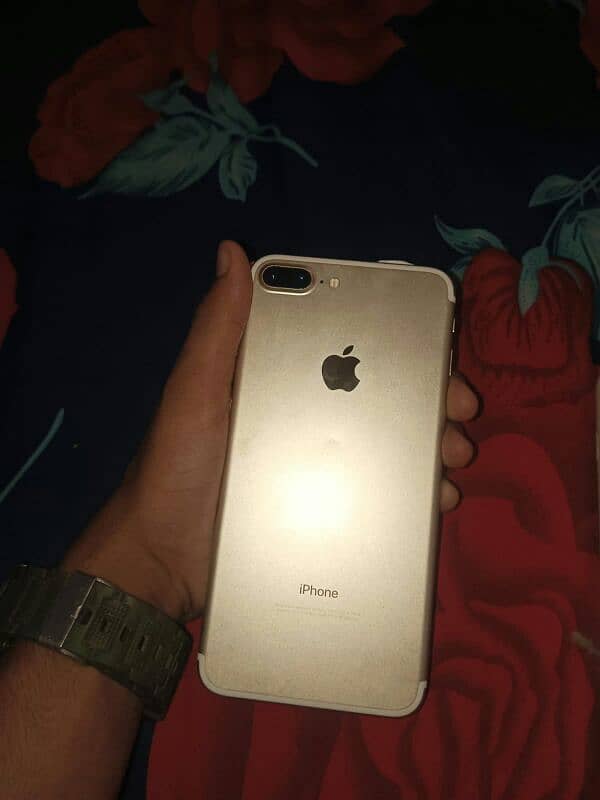 iPhone 7 plus pta approve 128 gb all OK charger ka sath 0