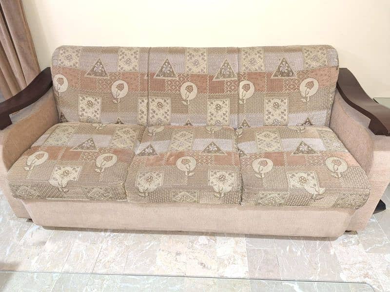 used sofa set in good condition only serious buyer contact 2