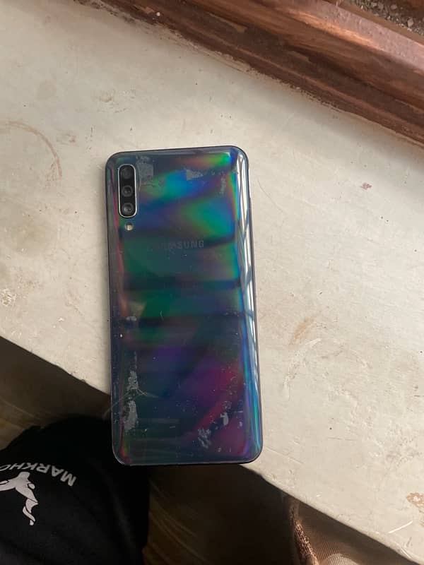 Samsung Galaxy A50 1