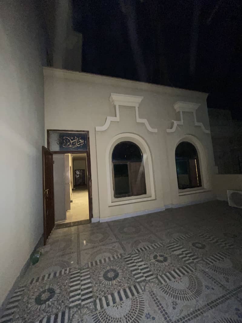 18 Marla Double Storey House 7-Bed Rooms Near To Mosque Near To Market Near To College Road 6