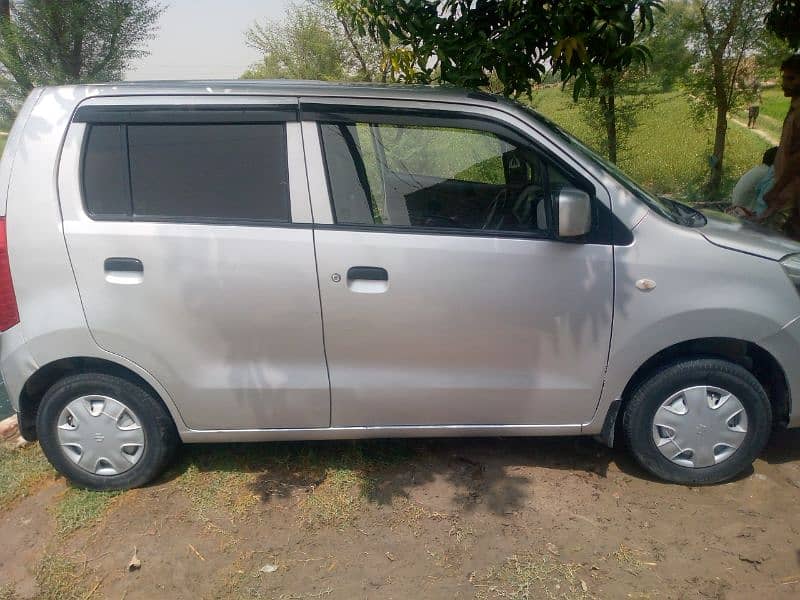 Suzuki Wagon R 2017 5