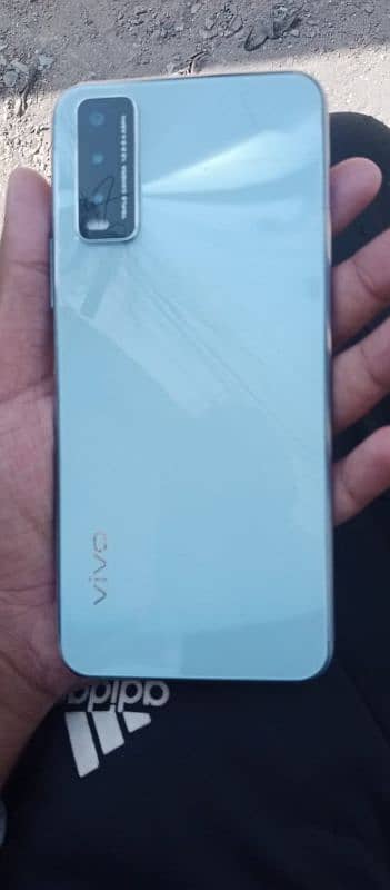 Vivo y20 1