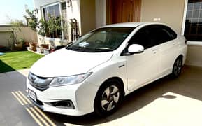 Honda Grace Hybrid 2015