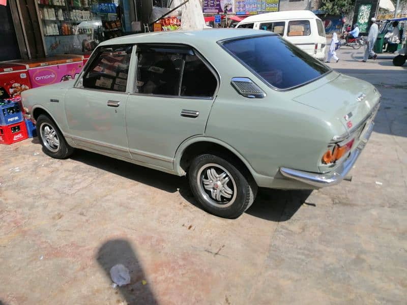 Toyota corolla 1973 3