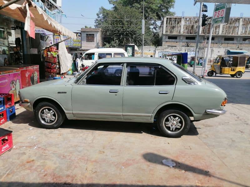 Toyota corolla 1973 6