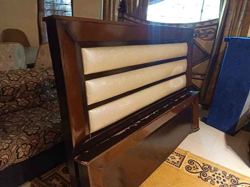 slightly used wooden bed with sides call 04124049200 4