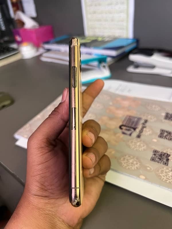 IPHONE 11 pro 256 gb PTA approve 3