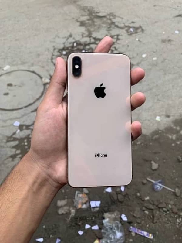 iphone XS (PTA Approved) 0