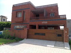 1 KANAL CORNER HOUSE ON 100 FEET MAIN ROAD PRIME GOOD LOCATION IN BLOCK B FAZAIA HOUSING SCHEME