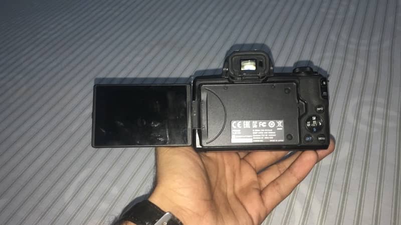 video Canon camera m50 0