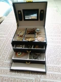 Jewellery Box Available for Sale without Jewellery