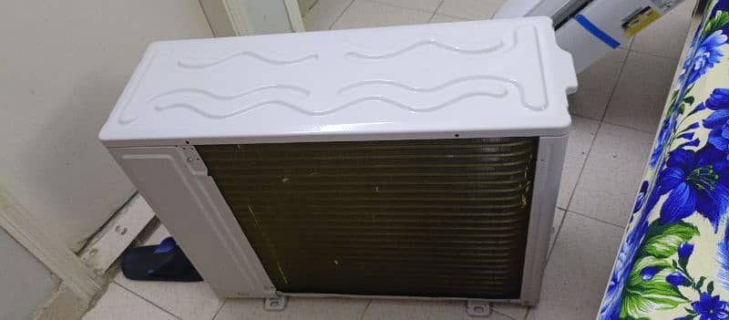 Haier 1 ton ac In good condition 2