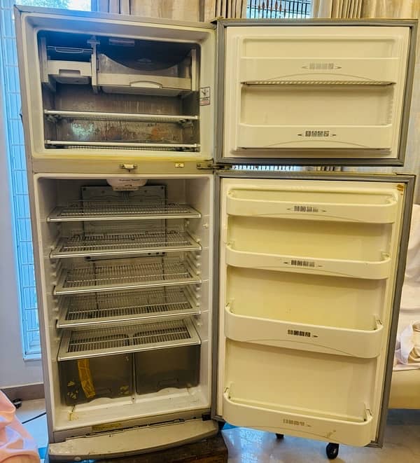 Dawlance Refrigerator For Sale 4