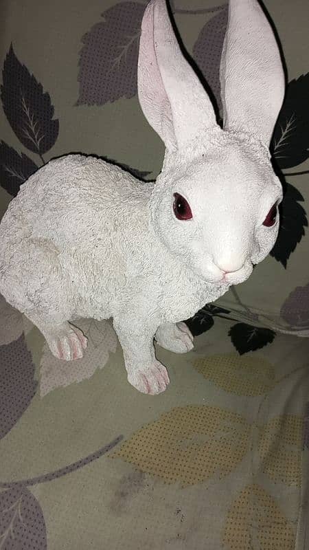 beautiful rabbit decoration piece 0