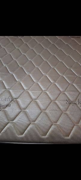 diamond mattress bilkul new hai 3 month used 8 year warranty 4