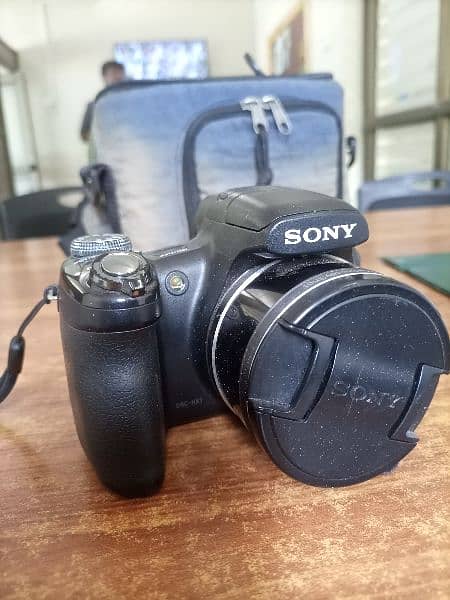 SONY CYBER SHOT DSC HX1 0