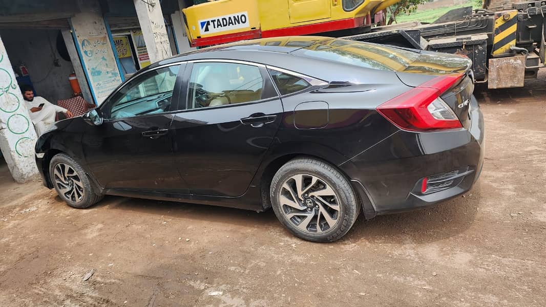 Honda Civic VTi Oriel Prosmatec 1.8 2017 Model 7