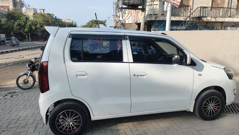 Suzuki Wagon R 2022 3