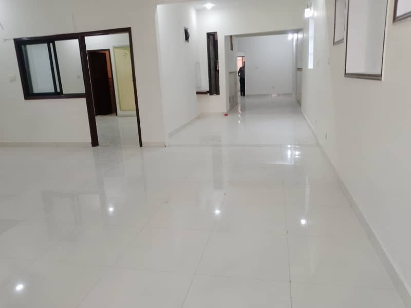 3 BED DD 1st floor PORTION FOR RENT 12