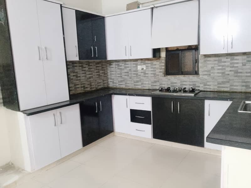 3 BED DD 1st floor PORTION FOR RENT 16