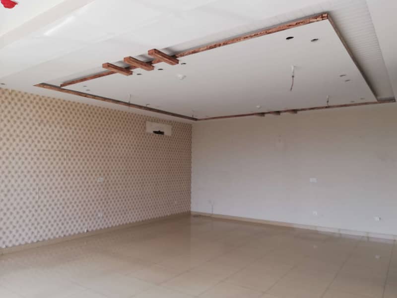 4.25 Marla 2nd Floor For Office Available for rent in Phase 8 Block C 6