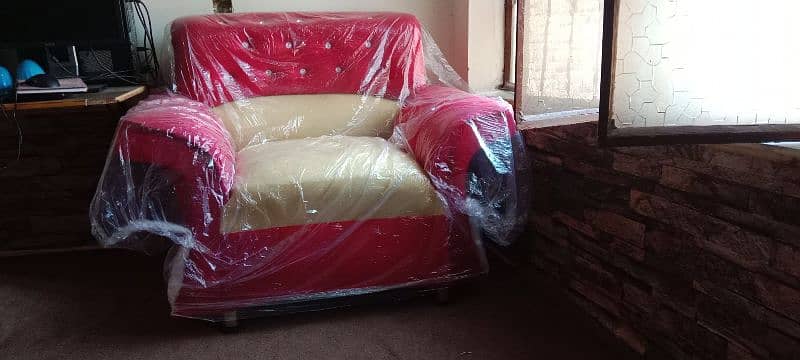 sofa set fresh condition 5