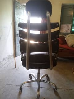 Revolving Office Chair 9/10 condition for sale 0322-4737969