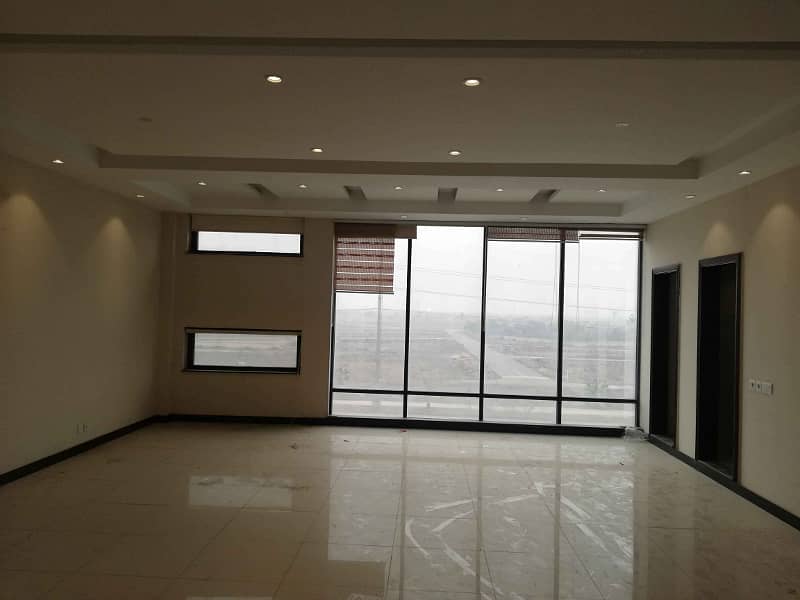 4.25 Marla 3rd Floor For Office Available for rent in Phase 8 Block C 10