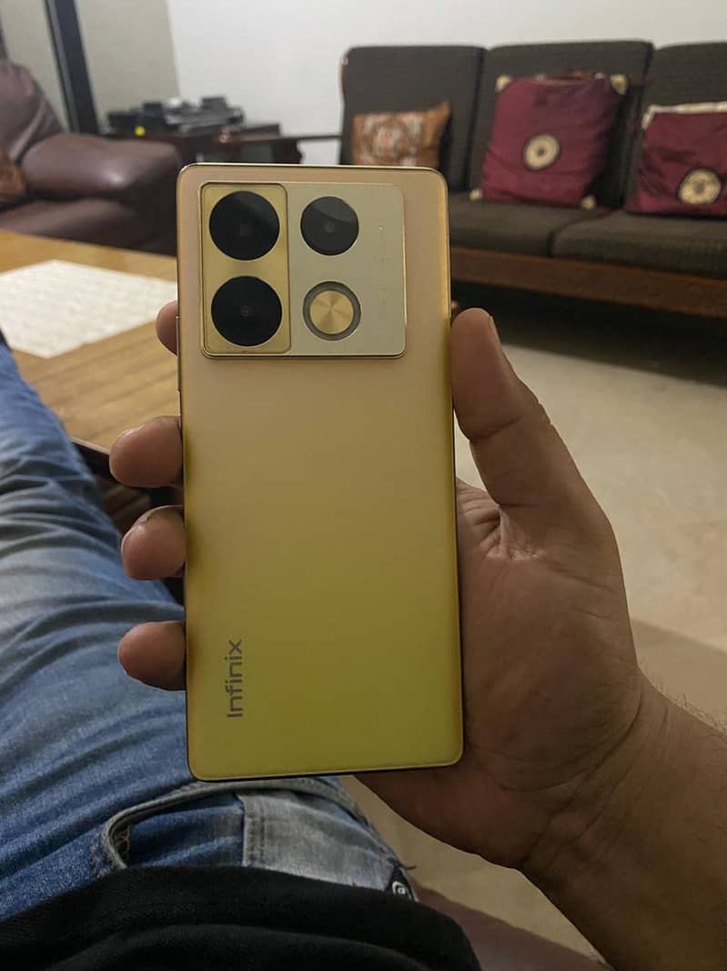 Infinix Note 40 pro 2