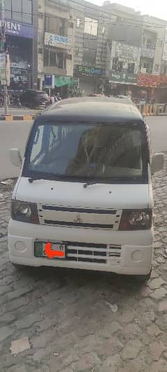 Mitsubishi Minicab Bravo 2011