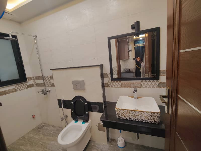 1 Bed Fully Furnished Flat Is Available For Rent In Sector E Bahria Town Lahore 3