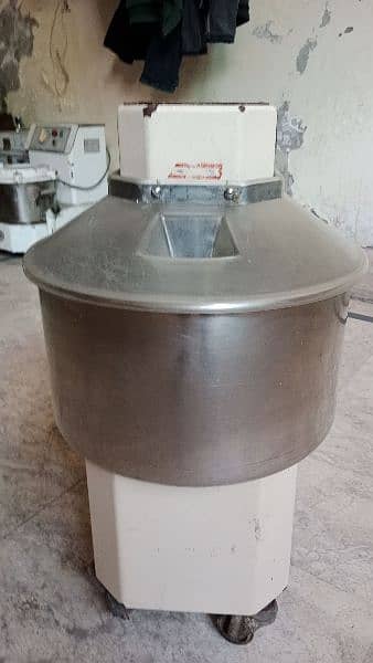 flour mixer / atta mixer / dough mixture machine 1