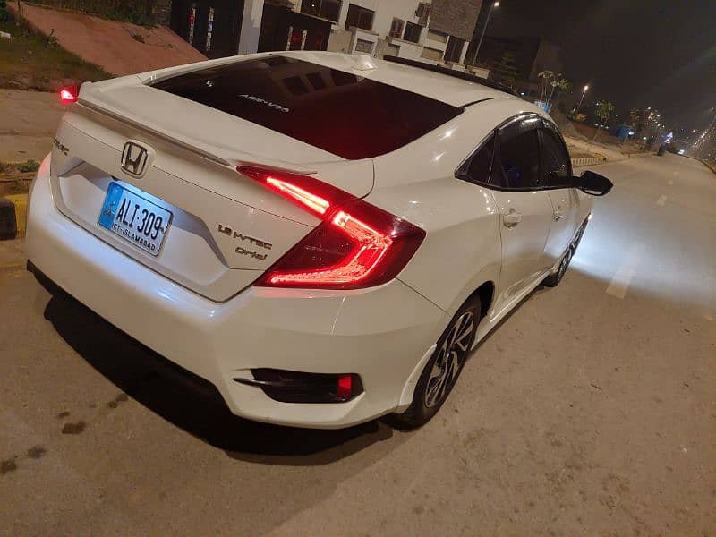 Honda Civic Oriel 2018 14