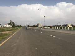 DHA PHASE 7 BLOCK T 10 MARLA PLOT HOT LOCATION 70FT ROAD