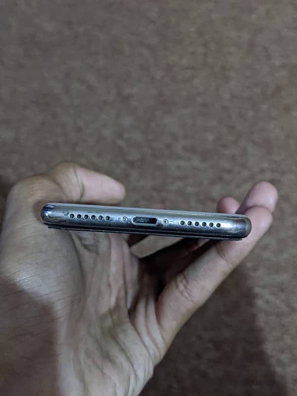 Iphone X PTA APPROVED 64GB SILVER 2