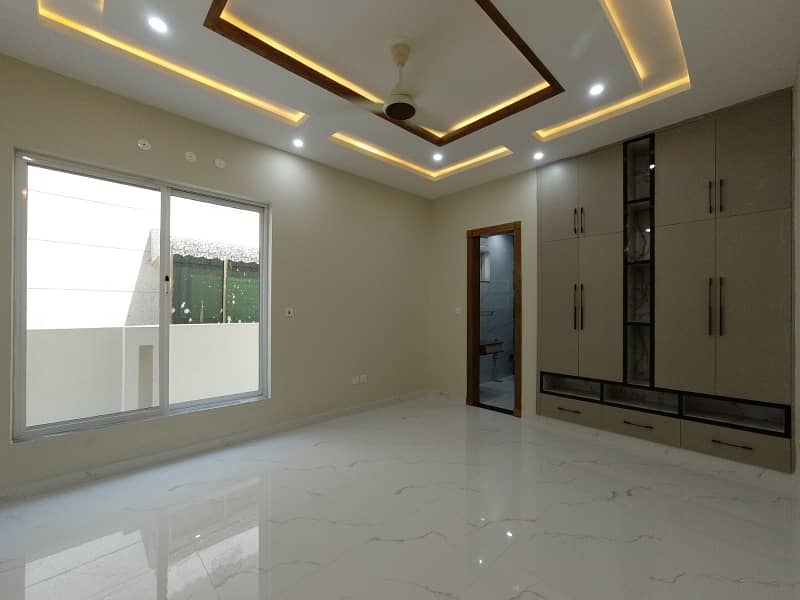 Corner House Available For Sale In Bahria Town Phase 4 13