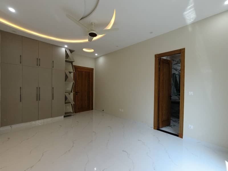 Corner House Available For Sale In Bahria Town Phase 4 22