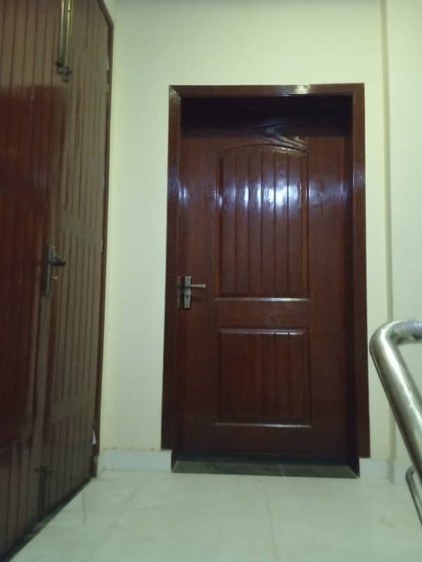 Shalimar Near Metro Station 7 Marla Upper Portion Lewis 3