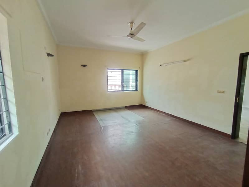 Real Pictures Kanal Upper Portion For Rent In Dha Block S, DHA Phase 2, 6